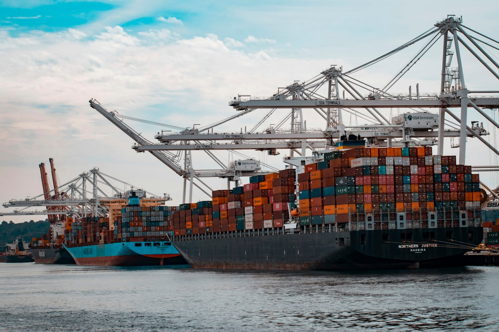 International Maritime Freight and Logistics